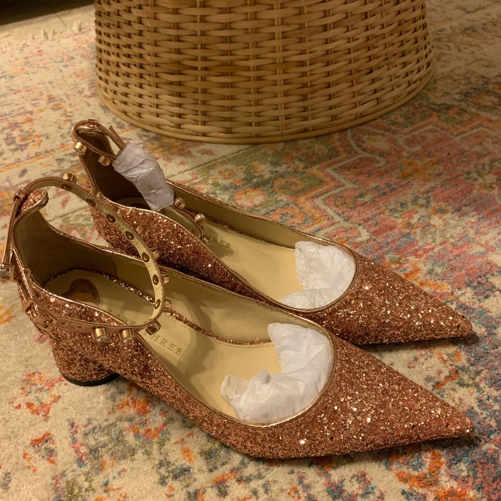 Adorable heels